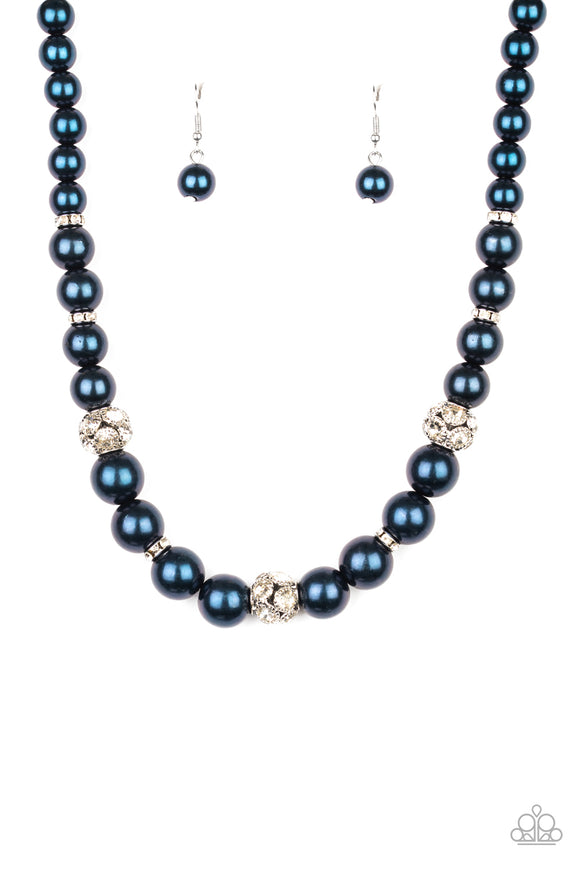 Rich Girl Refinement - Blue pearl necklace