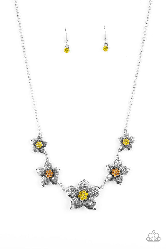 Wallflower Wonderland - Yellow necklace