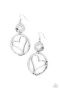 Enchanting Echo - Silver heart earrings