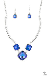 Paparazzi Divine IRIDESCENCE❤️blue necklace