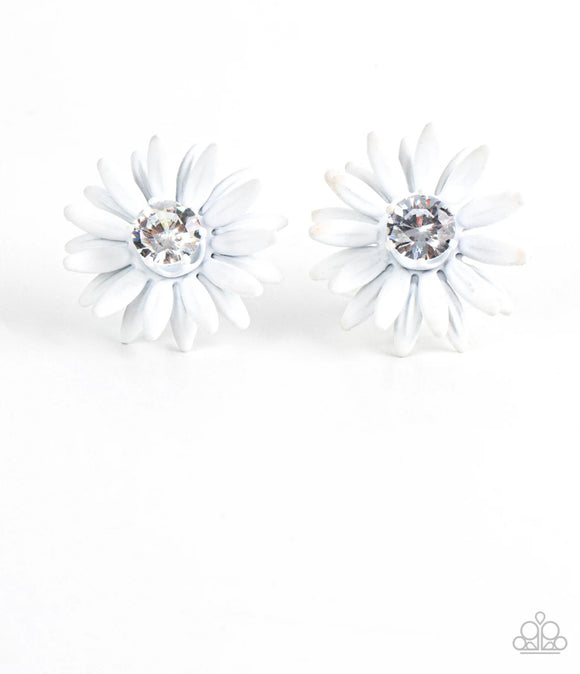 Paparazzi Sunshiny DAIS-y❤️white post flower earrings