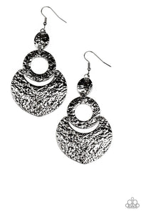 Paparazzi Shimmer suite❤️black hammered earrings