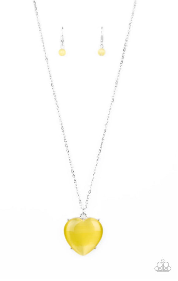 Paparazzi Warmhearted Glow❤️yellow moonstone heart necklace