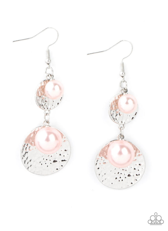 Paparazzi Pearl Dive❤️pink pearl hammered earrings