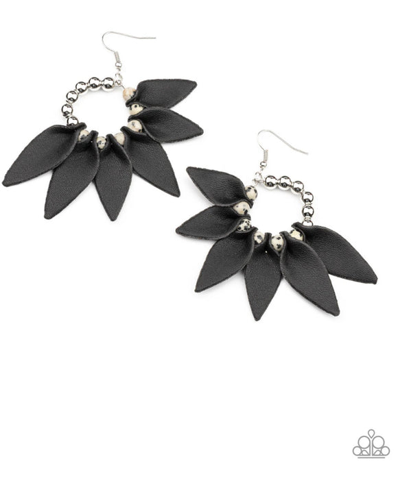 Paparazzi Flower Child Fever❤️black leather earrings